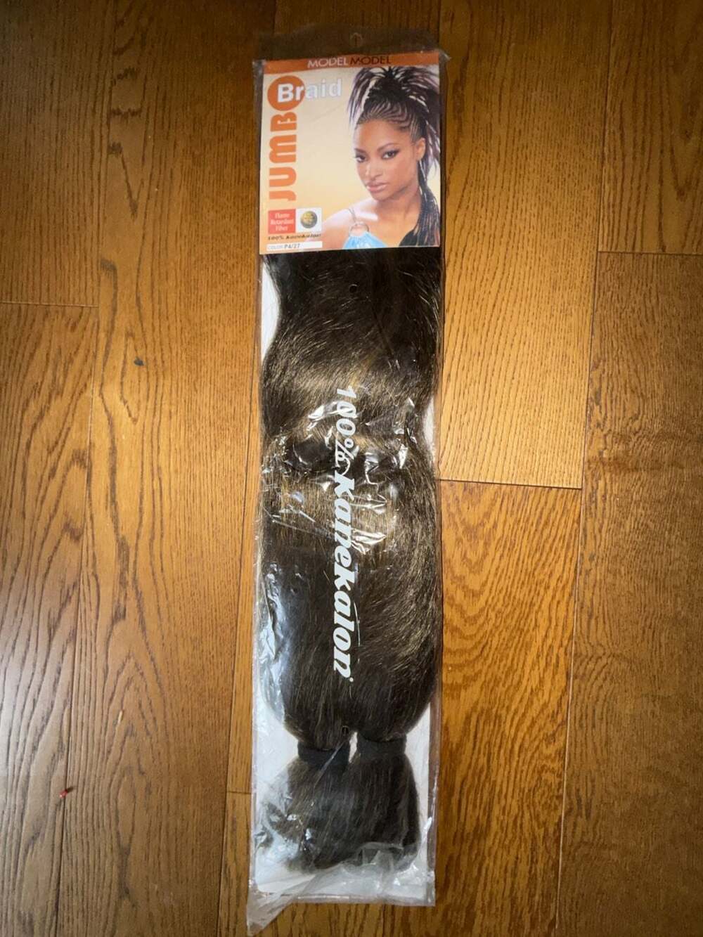 Model Model Glance Jumbo Braid 100% Kanekalon Synthetic Hair P4/27